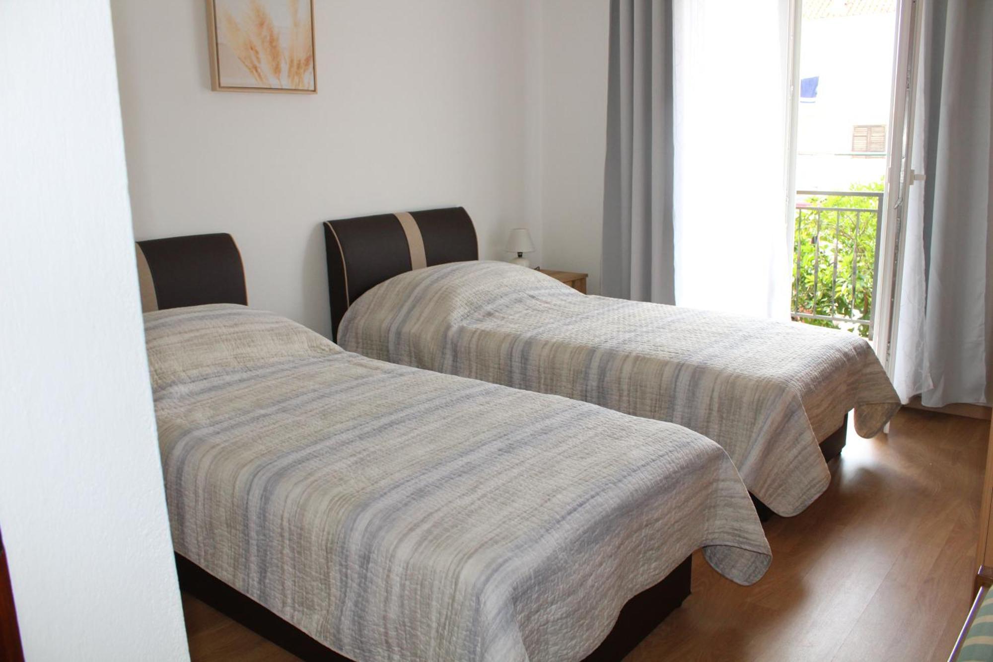 Apartments Ivan & Ana Korcula Town Luaran gambar