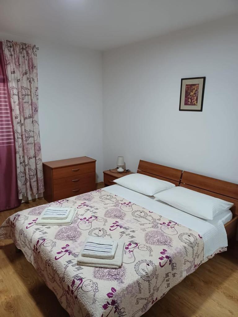 Apartments Ivan & Ana Korcula Town Luaran gambar